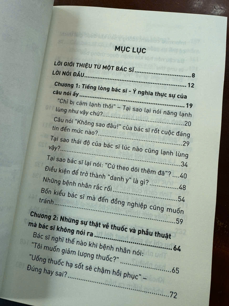 TIẾNG LÒNG BÁC SĨ: Những Điều Khó Chia Sẻ Của Bác Sĩ Khi Đứng Trước Bệnh Nhân - Yujiro Nakayama - Đông Du dịch - Quảng Văn