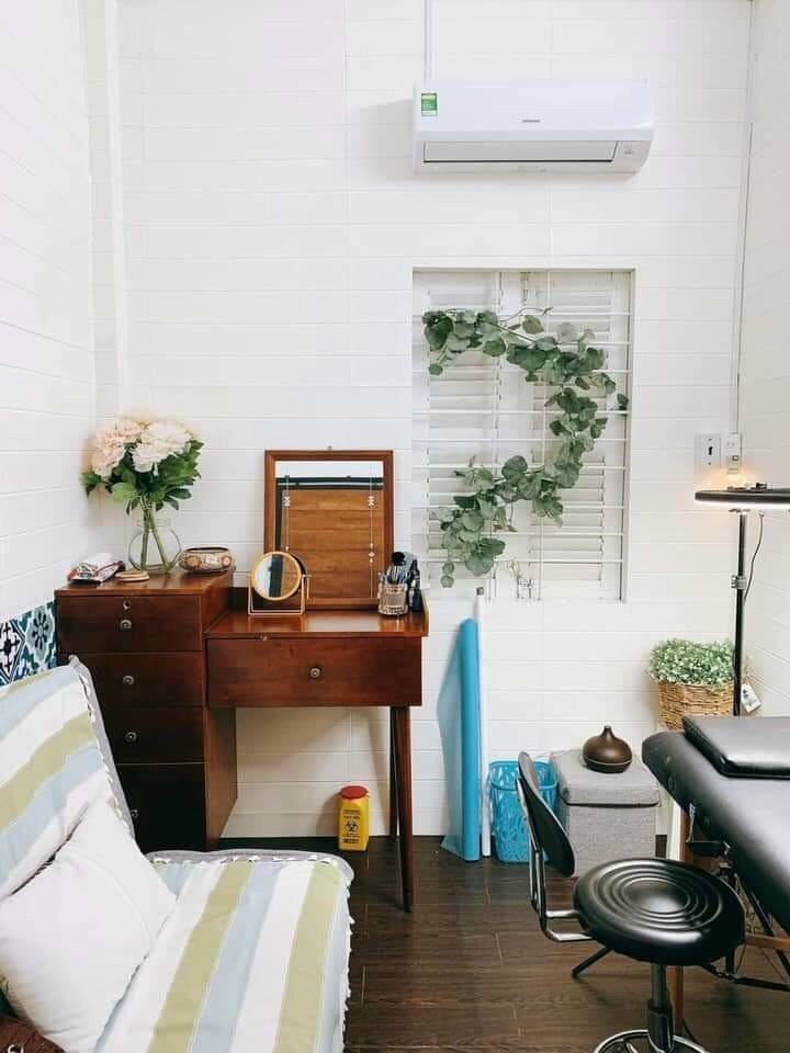 Bộ 10 Tấm Xốp Dán Tường Gỗ Trắng Cách Âm, Chống Va Đập, Bền Đẹp, Sang Trọng