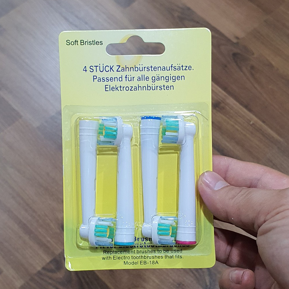 Cho máy Oral B Braun, EB-18A Pro White 3D set , Bộ 4 đầu bàn chải đánh răng điện Minh House