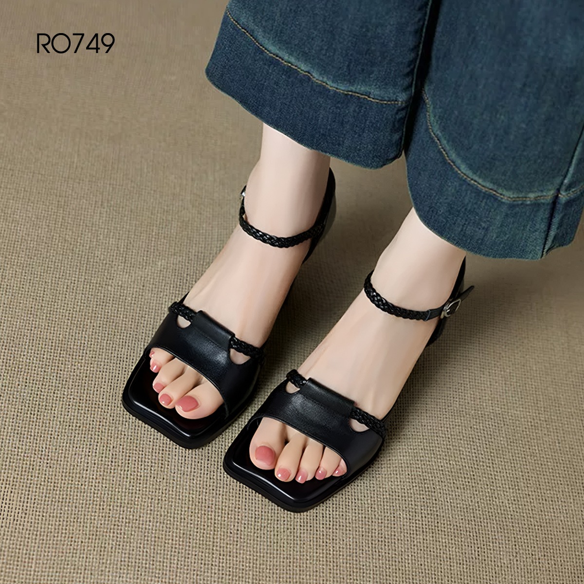 Sandal nữ gót vuông ROSATA RO749 -6p- Đen, Kem - BKSTORE - HÀNG VIỆT NAM