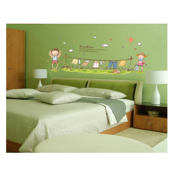 Decal Dán Tường Bé Phơi Đồ 2 EB89 (70 x 135 cm)