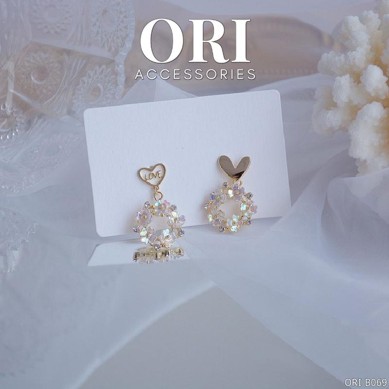 Bông tai nữ cánh hoa Love thời trang tinh tế ORI B069
