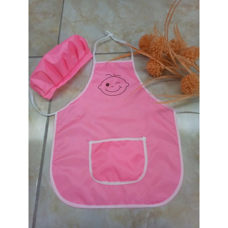 Bộ tạp dề và mũ cho bé và cô giáo mầm non loại đẹp có in hình ĐƯỢC CHỌN MÀU