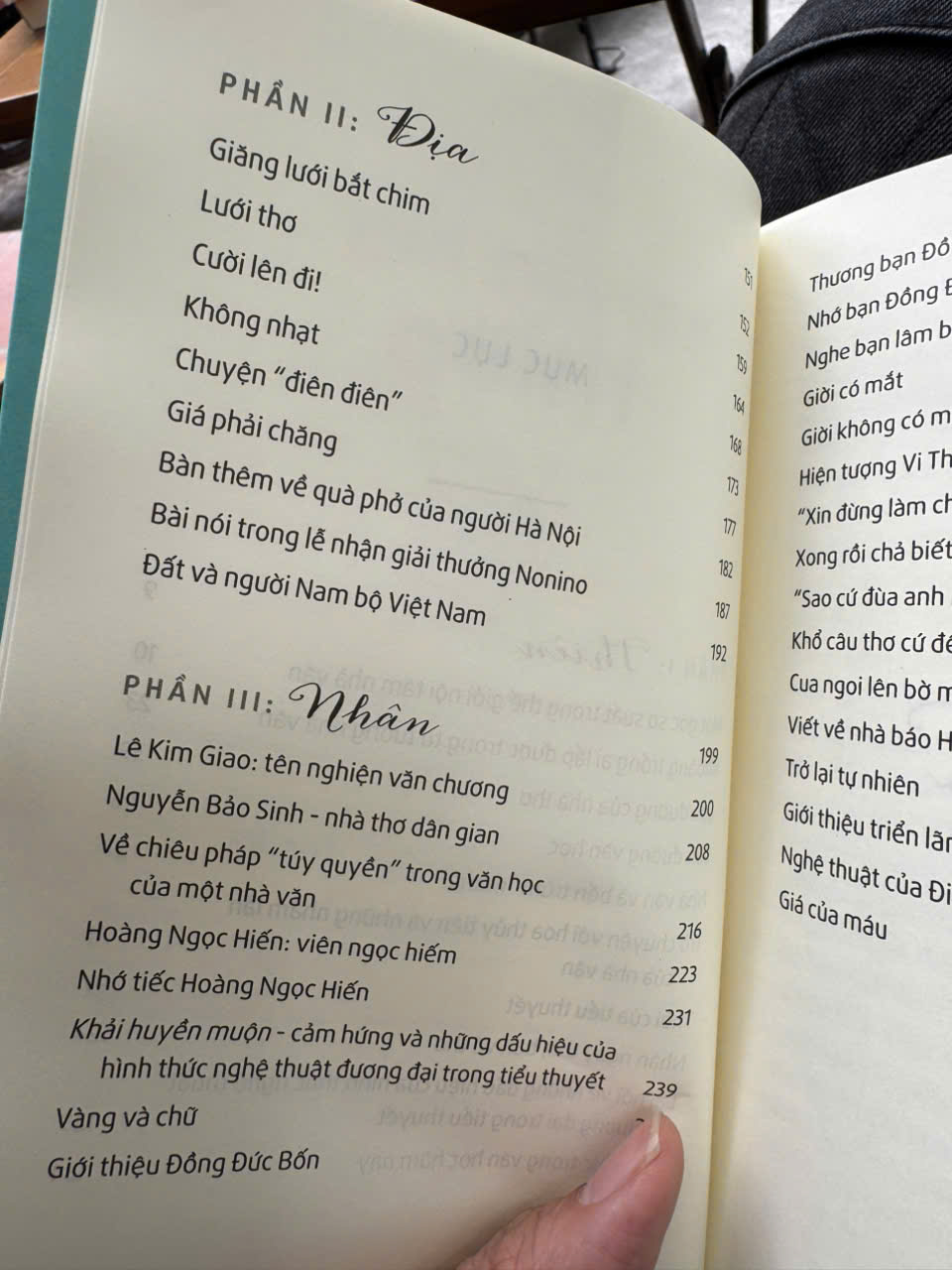 TRÒ CHUYỆN VỚI HOA THỦY TIÊN VÀ... - Nguyễn Huy Thiệp – Nxb Trẻ