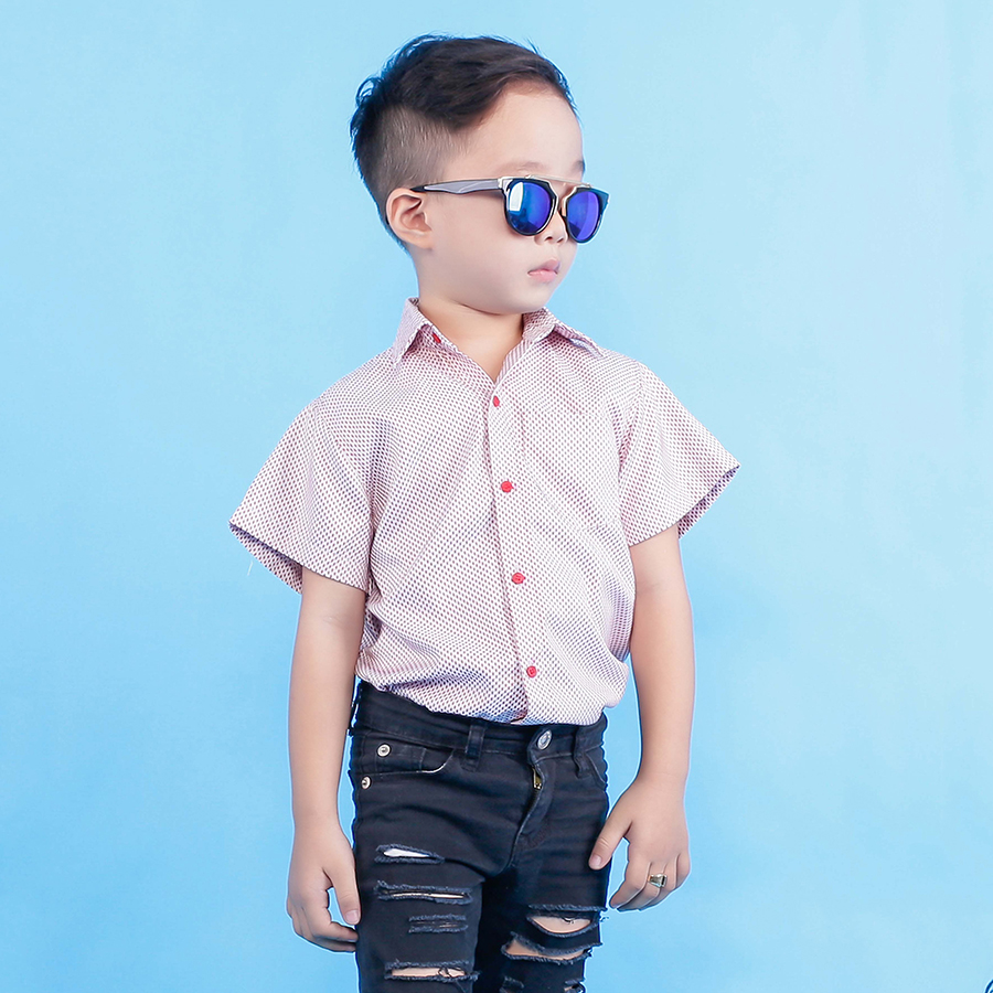 Áo Sơ Mi Tay Ngắn Bé Trai Chấm Đỏ Nút Đỏ Ugether Ukid129