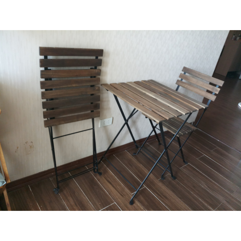 Bộ bàn ghế gỗ ban công, sân vườn