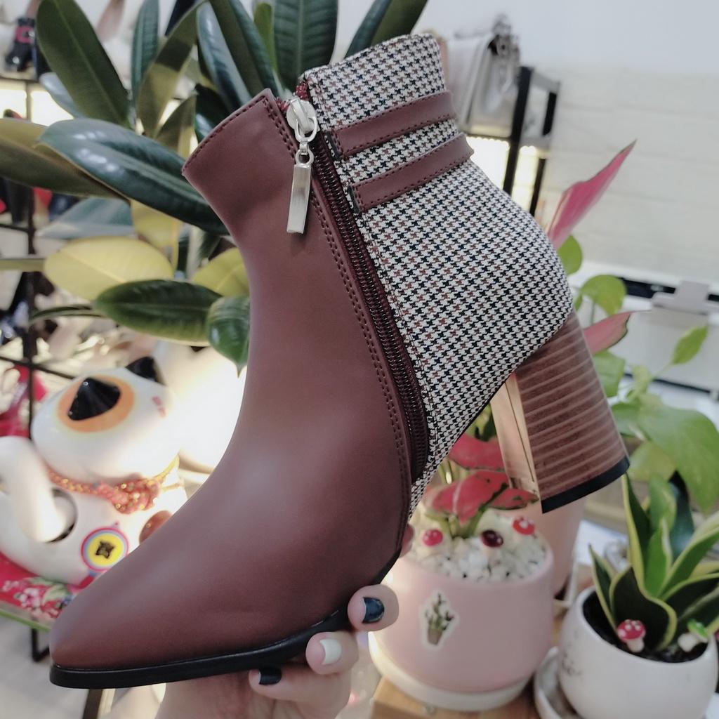 Boot thời trang nữ phối caro ROSATA RO433 - Đen, Nâu - HÀNG VIỆT NAM - BKSTORE