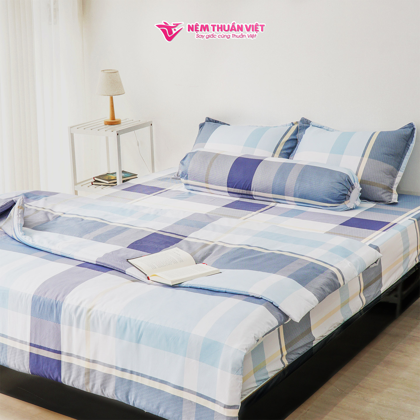 Bộ Ga 4 Món Tencel Thuần Việt - Bộ sản phẩm gồm 2 vỏ gối nằm, 1 vỏ gối ôm, 1 ga - Mã sản phẩm TVM10