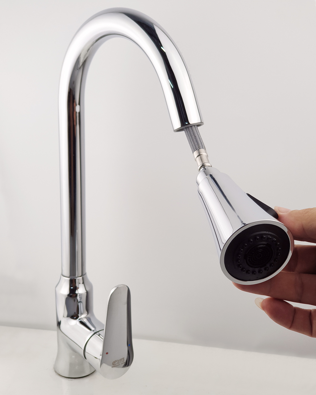Vòi Rửa Chén Nóng Lạnh Dây Kéo Đồng Mạ Chrome Eurolife EL-KM05