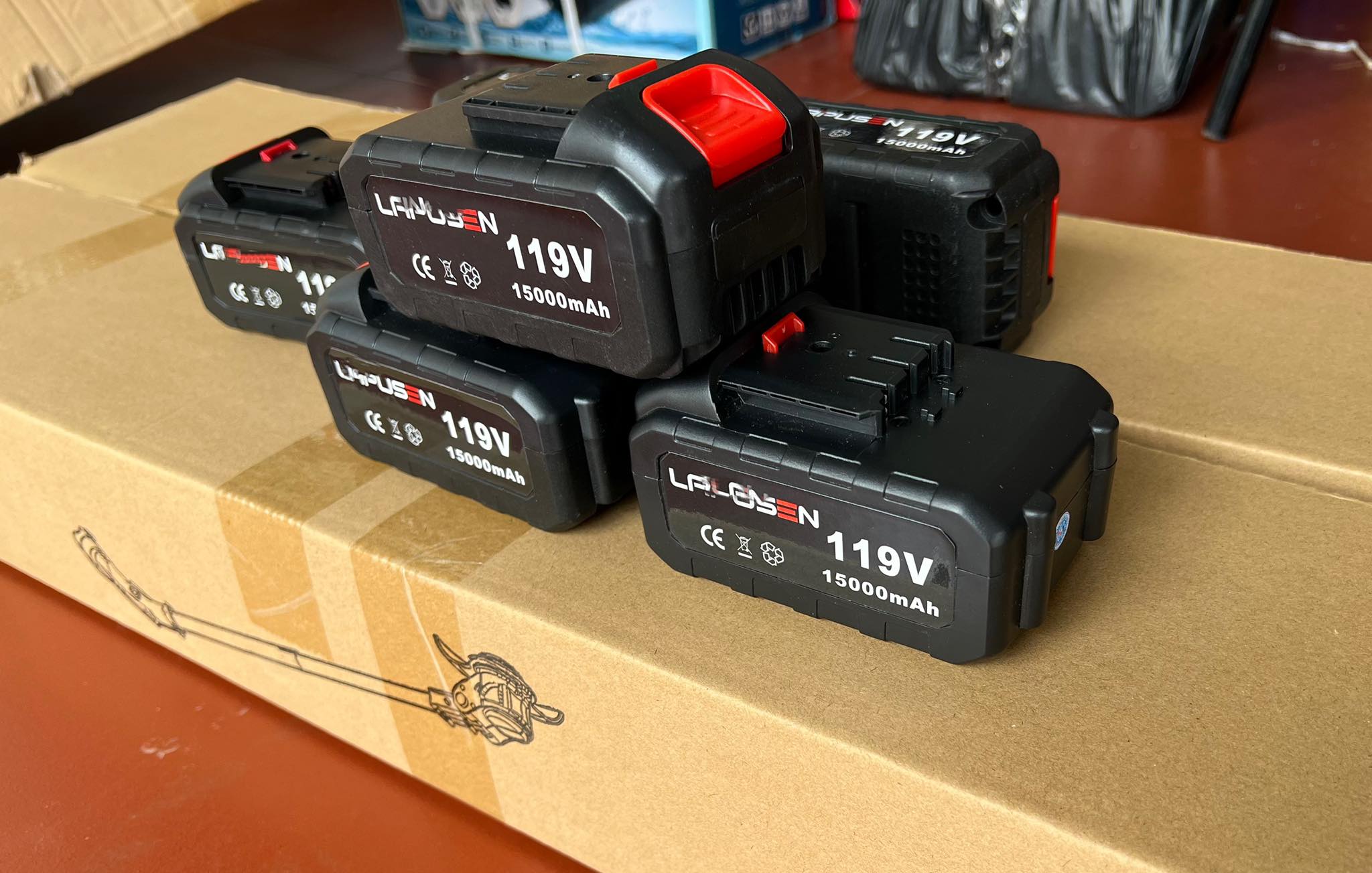 Pin máy cắt cỏ cầm tay dùng pin LAPUSEN pin dự phòng 10cell dung lượng 15000mAh bảo hành 12 tháng