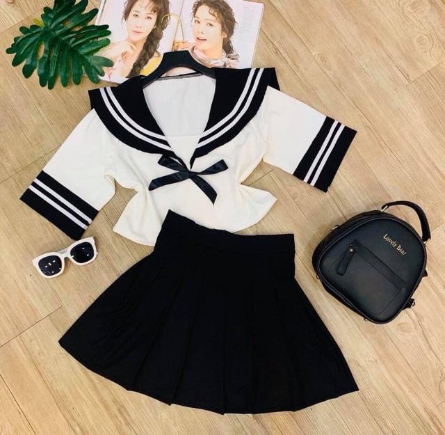 Set áo croptop chân váy 20Charm