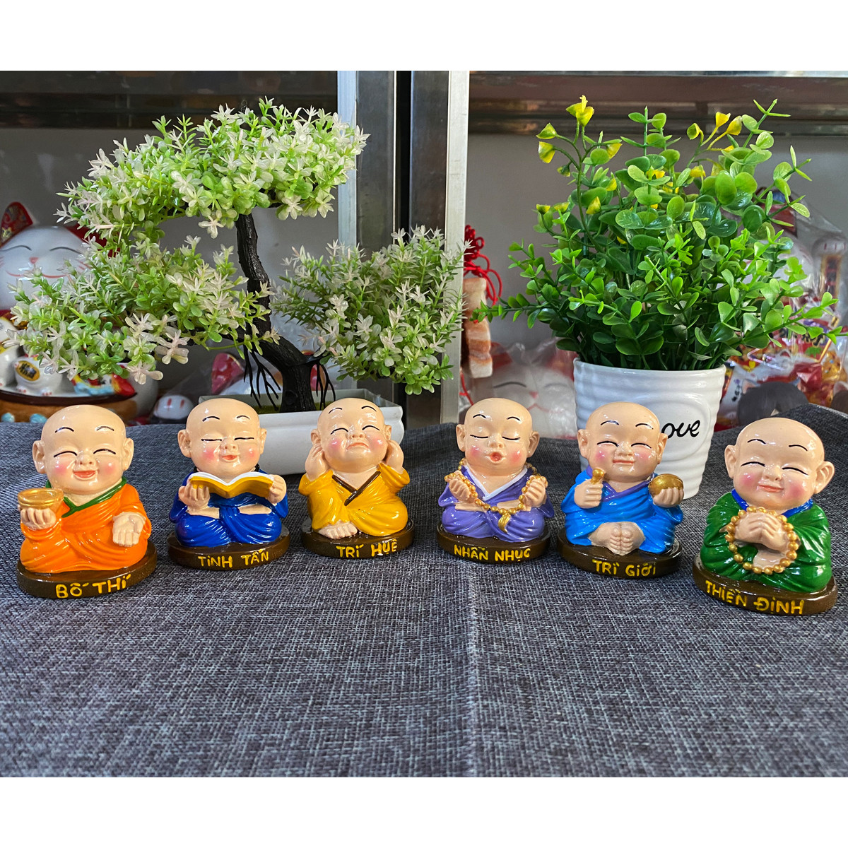 Tượng chú tiểu Lục Độ 7cm hàng Việt Nam