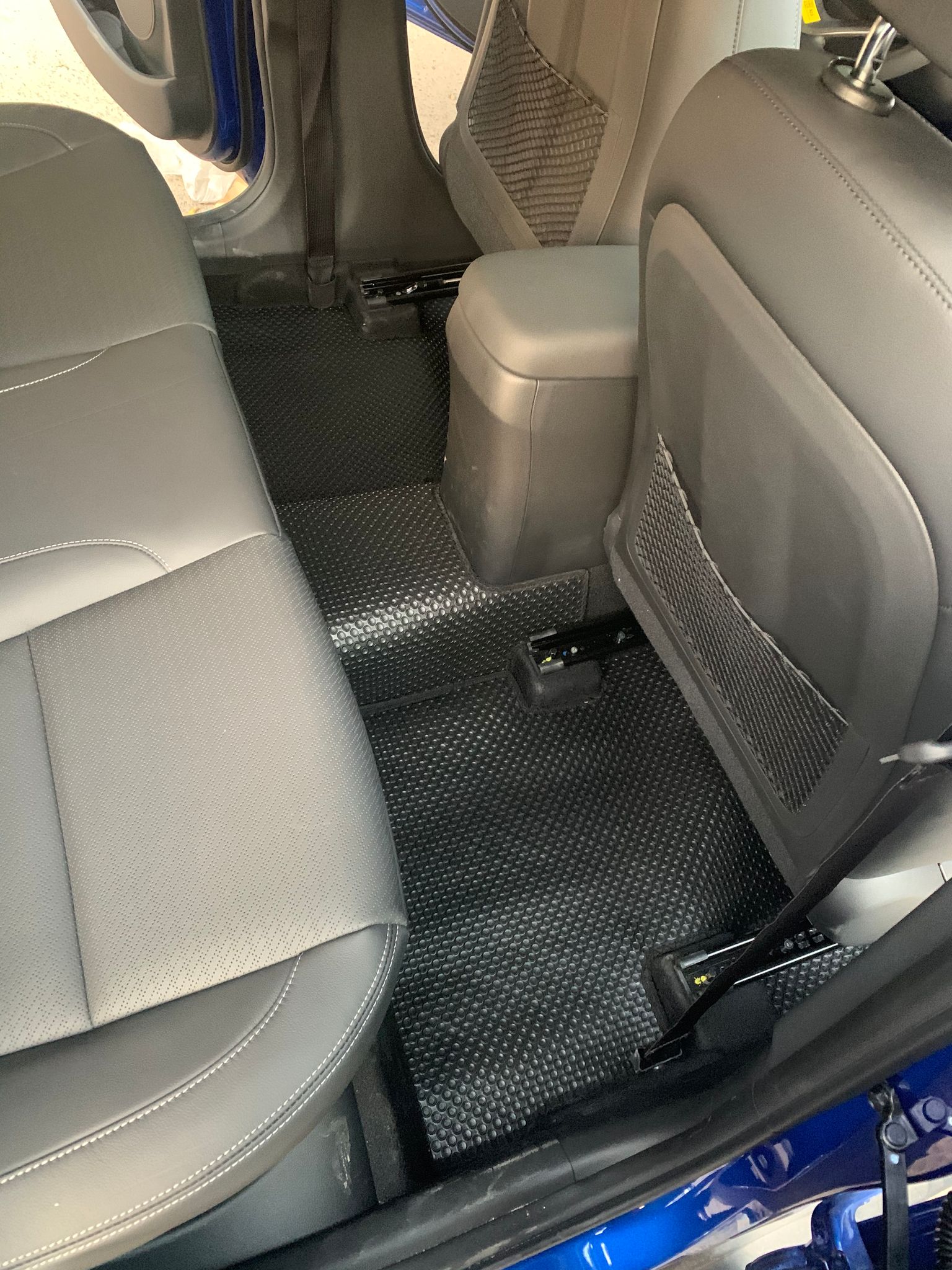 Thảm lót sàn ô tô KATA cho xe Hyundai Kona - Khít với sàn xe, Chống trơn, Không mùi, Không ẩm mốc