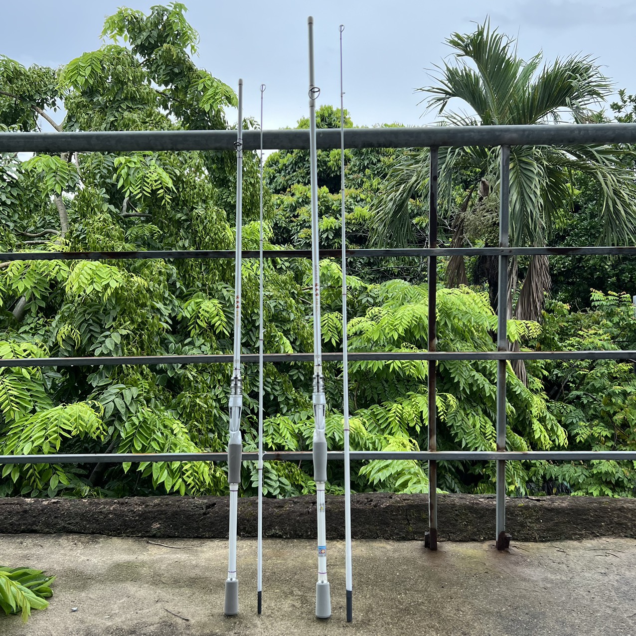 Bộ Cần Câu Lure Máy Ngang Cần Dawa Trắng + Máy Ngang Tặng Phụ Kiện