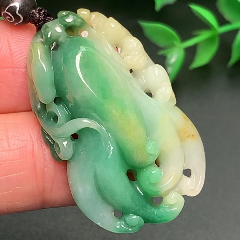 Mặt Phật thủ may mắn Ngọc phỉ thúy thiên nhiên Jadeite A