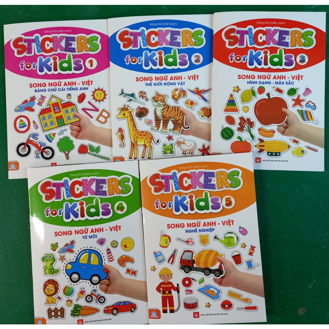 Sticker for Kids - bộ 5 tập