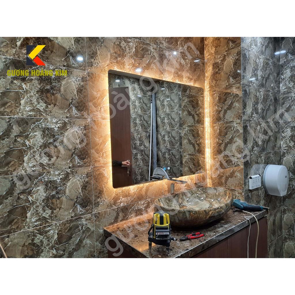 Gương chữ nhật cảm ứng có đèn led nhà tắm phòng wc cao cấp thông minh treo tường bàn trang điểm makeup kích thước 40x60cm và 50x70cm guonghoangkim mã hk-3012