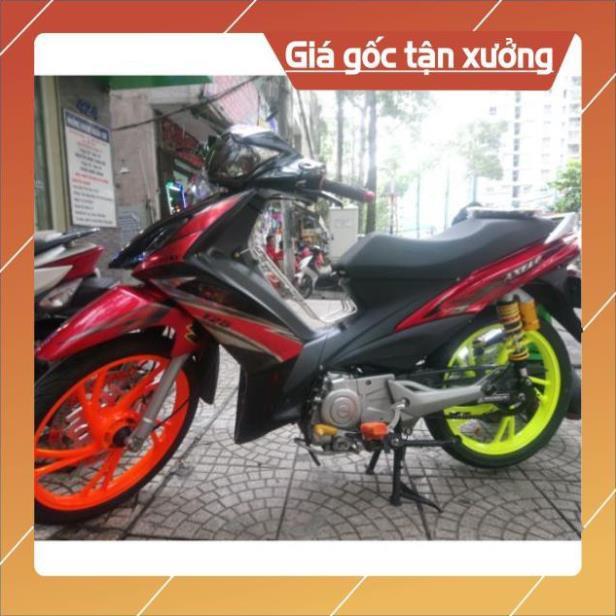 Tm rời Axelo đỏ dên chất liệu Crom. Có shop bán Crom giả ae lưu ý.