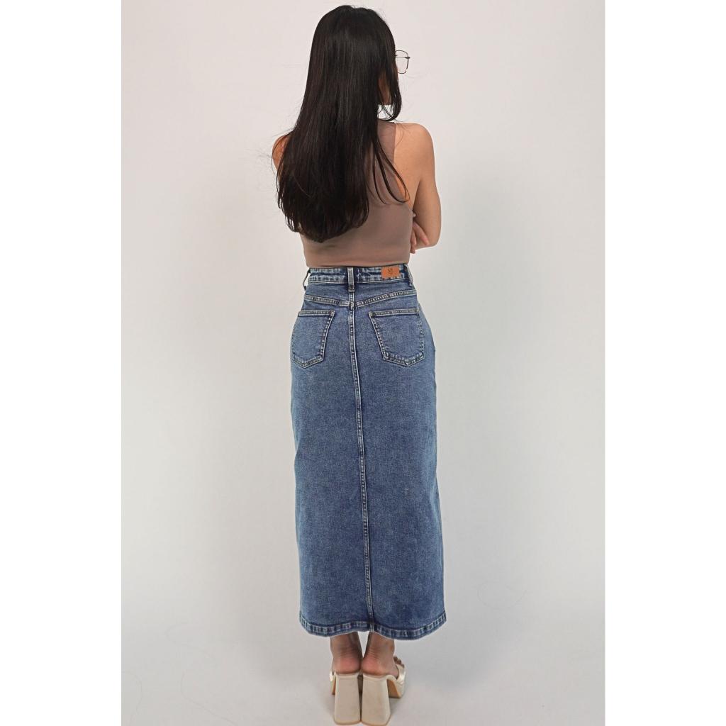 Chân Váy Jean Dáng Dài Xẻ Sườn V1_Váy bò dài Xẻ Tà Màu Xanh Nhạt siêu hot trens, chĩnh hãng Samma Jeans
