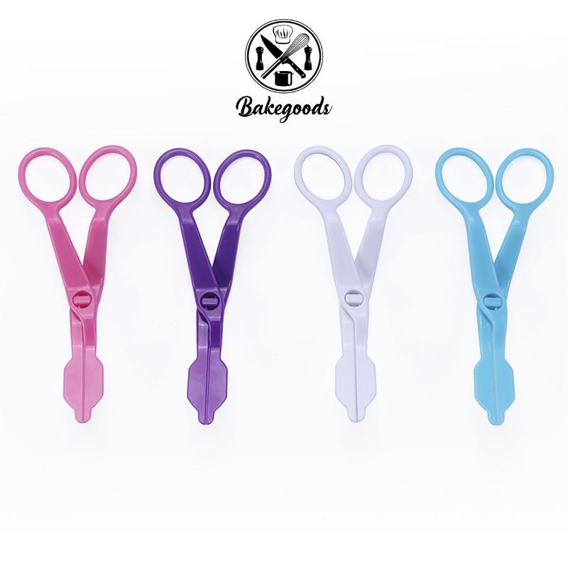 KÉO GẮP HOA bánh kem bằng nhựa