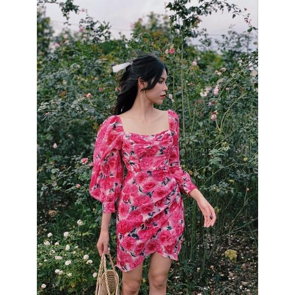 Đầm hoa hồng chéo vạt ngực xoắn- Rosara dress