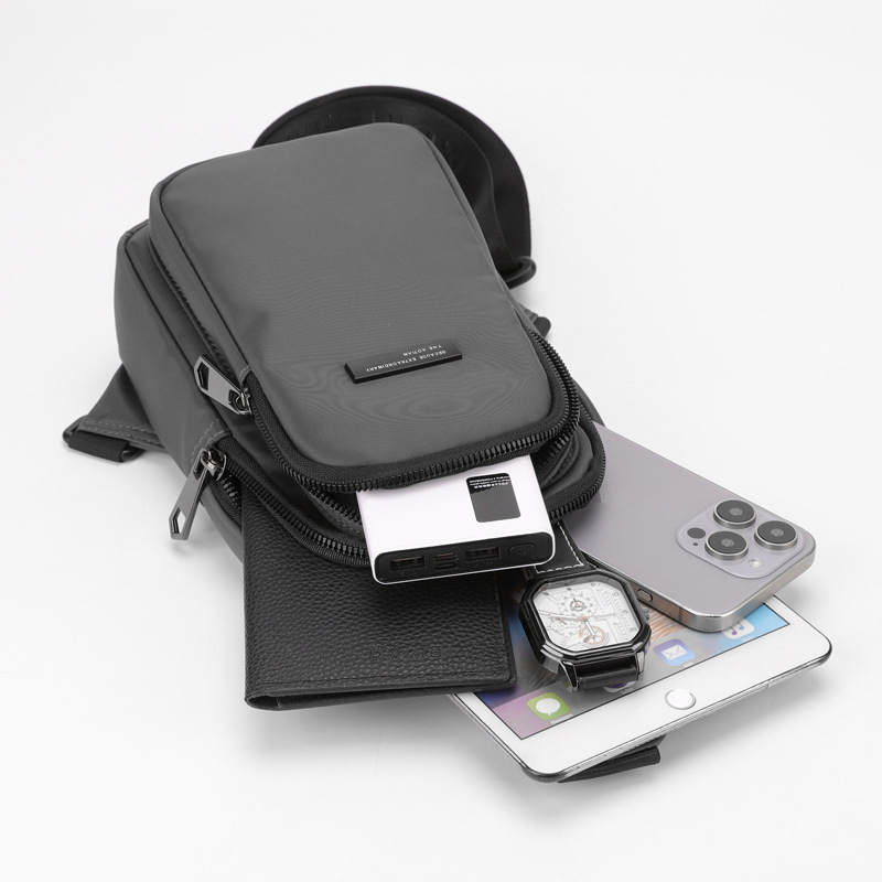 Túi đeo chéo nam phong cách mới  - BEE GEE DCN9259A