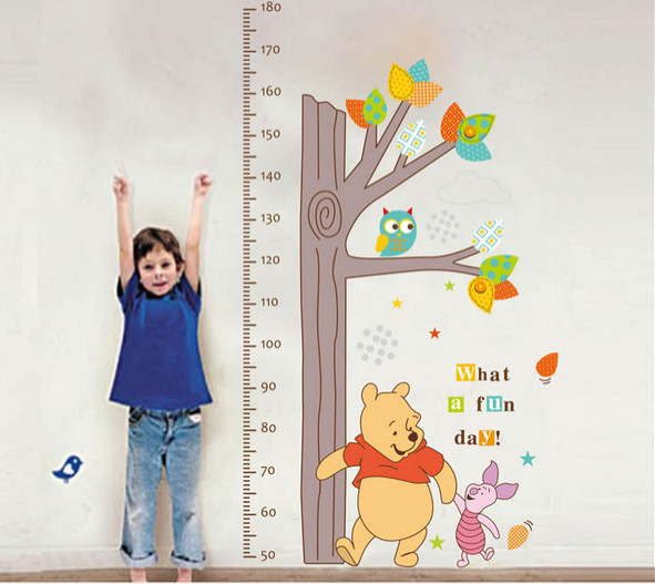 Decal tranh dán tường thước đo chiều cao Gấu Pooh vui vẻ AmyShop DTD009