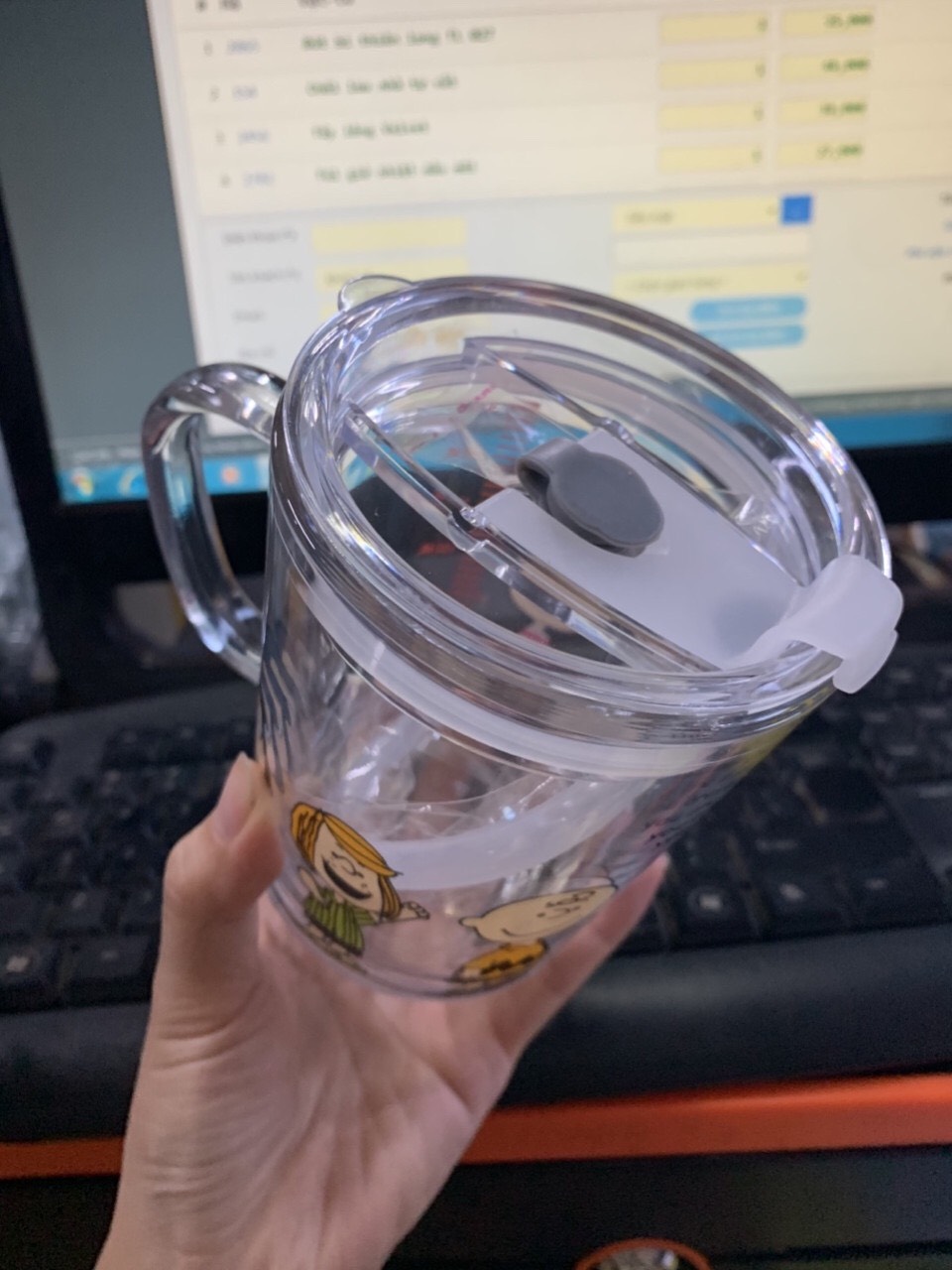 COMBO 2 Cốc thủy tinh chịu lực,có chia vạch có nắp đậy kín bảo quản tốt và ống hút tiện lợi 400ml