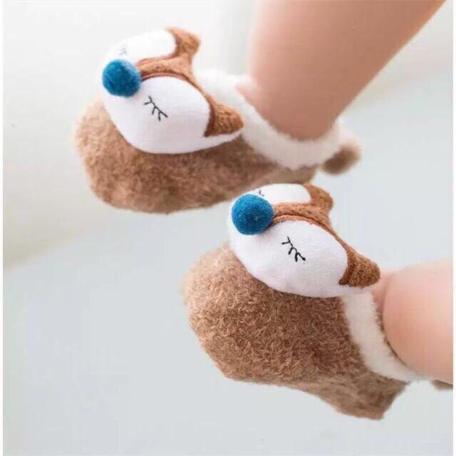 Giày len xù lông 3D có 1 CỤC BÔNG cho bé trai bé gái 0- 36 tháng..