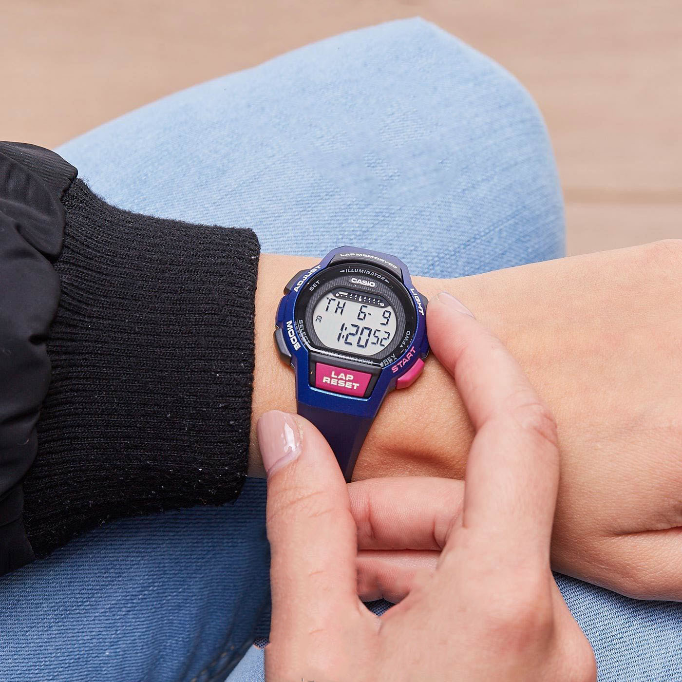 Đồng Hồ Casio LWS-1000H-2AV Chính Hãng - Dây Nhựa Màu Xanh - Chống Nước 100m - Tuổi Thọ Pin 5 năm