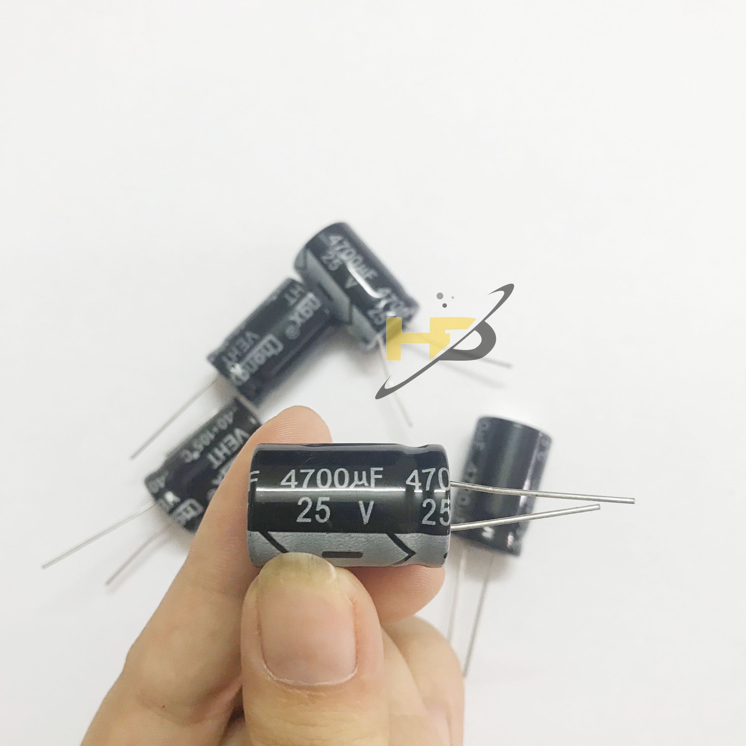 Bộ 10 Con Tụ Hóa Tần Số Cao Điện Áp 25V 4700uF, Linh Kiện Mới