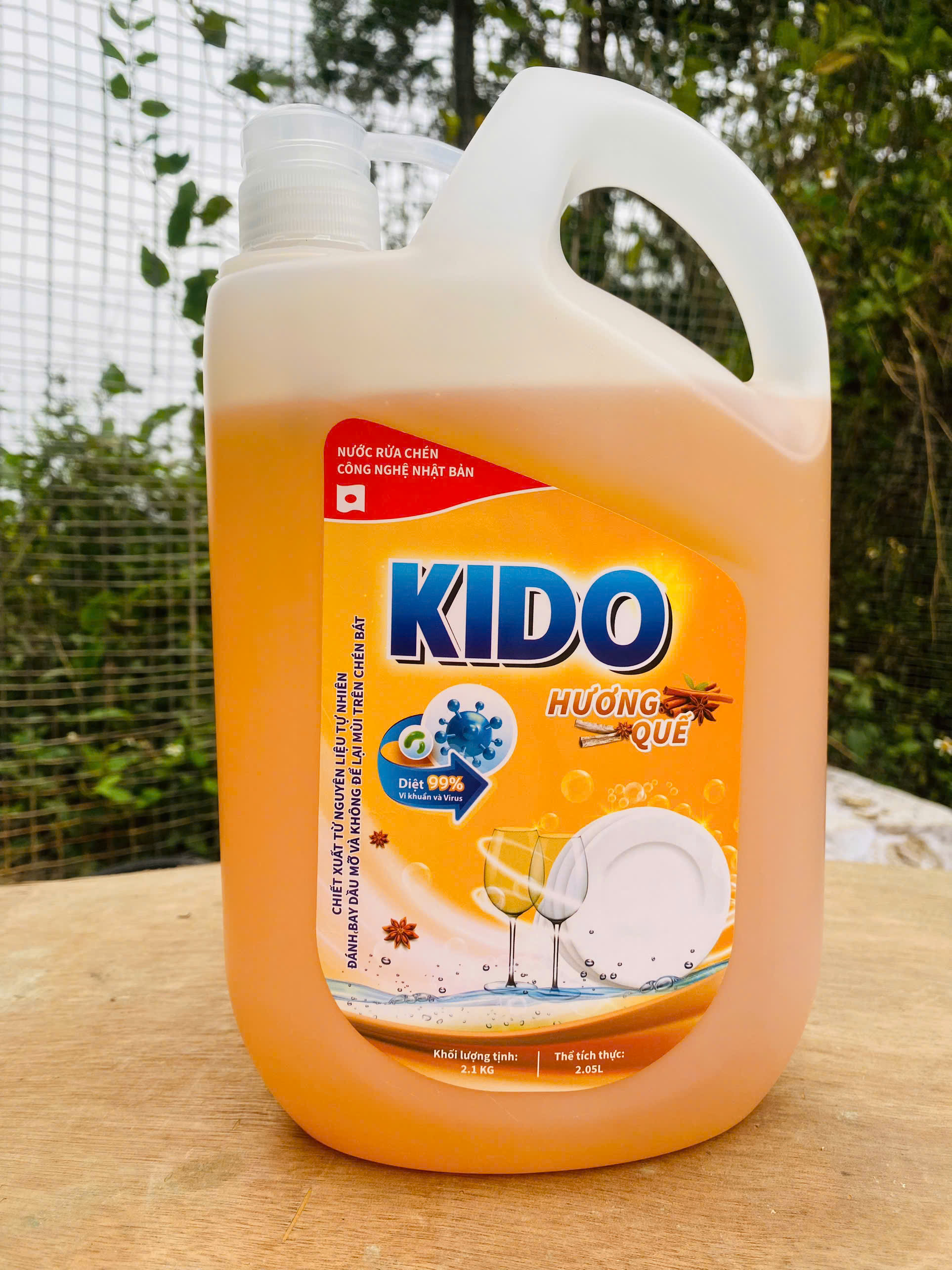 Nước Rửa Chén KIDO Hương Quế 2,1 Lít - Làm Sạch Hiệu Quả, Thơm Mát Tự Nhiên
