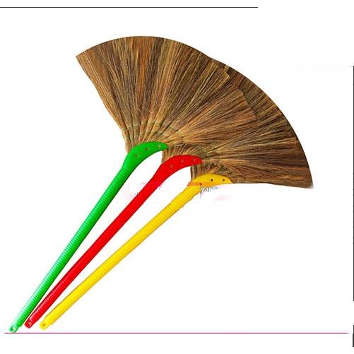 Chổi quét nhà quét văn phòng thiết kế chổi sợi mịn tự nhiên từ cây chip tăng độ làm sạch những hạt bụi nhỏ đều quét được