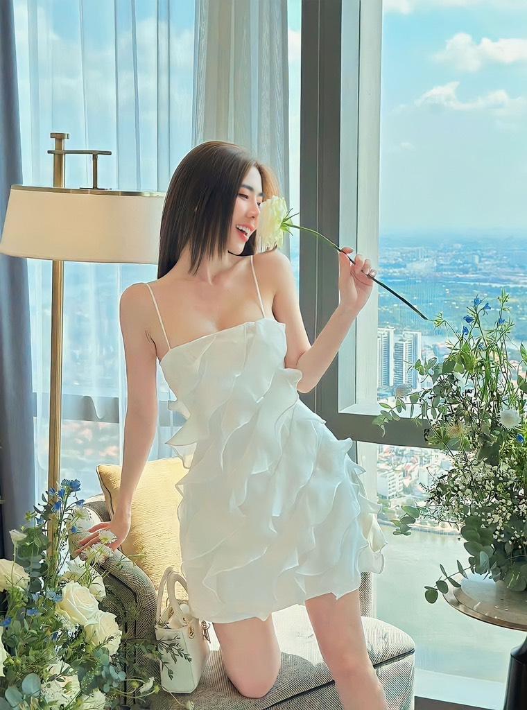 Đầm xòe 2 dây bèo tầng