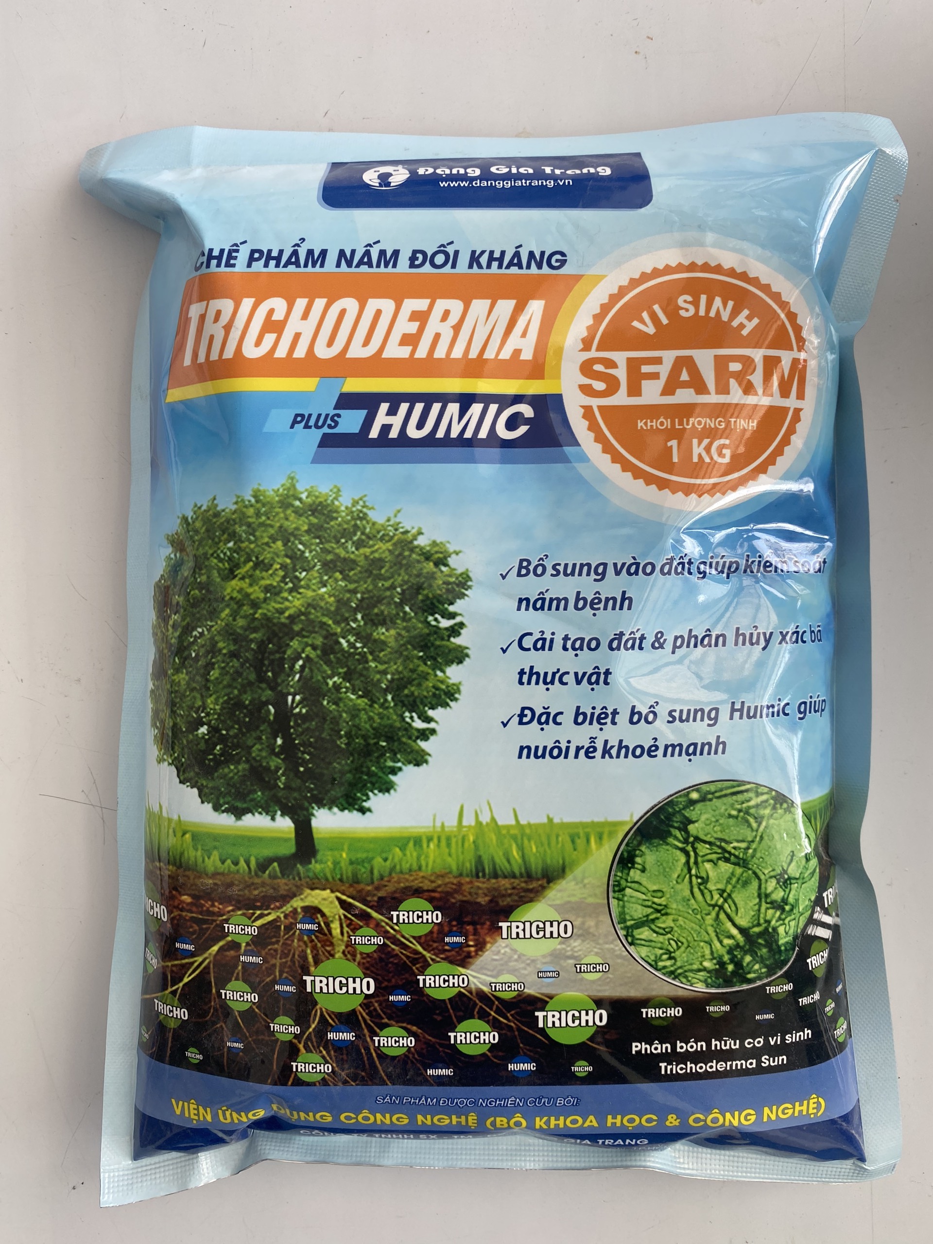 Chế Phẩm Nấm Đối Kháng TRICHODERMA Plus Humic gói 1kg