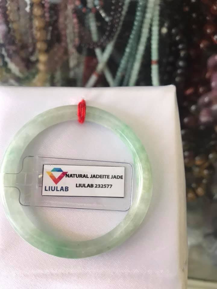 Vòng A SỊN 46mm Kèm Giấy Kiểm định LIULAB 232577 Chất liệu đá cẩm thạch tự nhiên màu Xanh Lý Vân Trắng Nhẹ Nữ tay nhỏ 30kg - 45kg đeo đẹp ạ