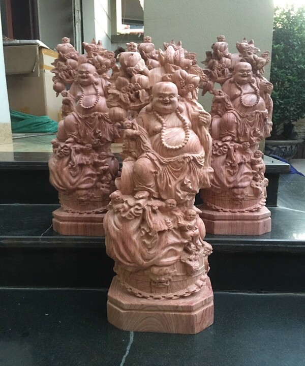 Tượng Phật Di Lặc Ngũ Phúc Vác Cành Đào