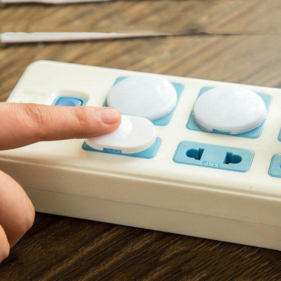 Bộ 15 nút bịt ổ điện 2 chân bằng nhựa cứng màu trắng