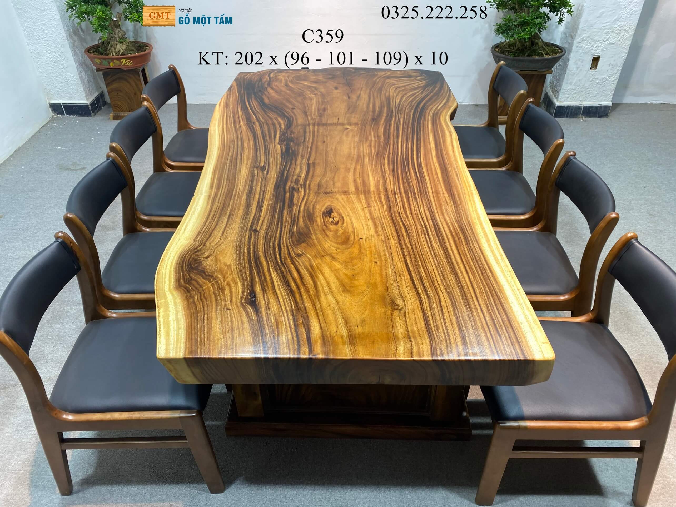 Bàn Cafe Gỗ Me Tây, Bàn Sân Vườn Gỗ Me Tây, Bàn Gỗ Me Tây Nguyên Tấm Dài 2,02m Rộng 1,09m Dày 10cm