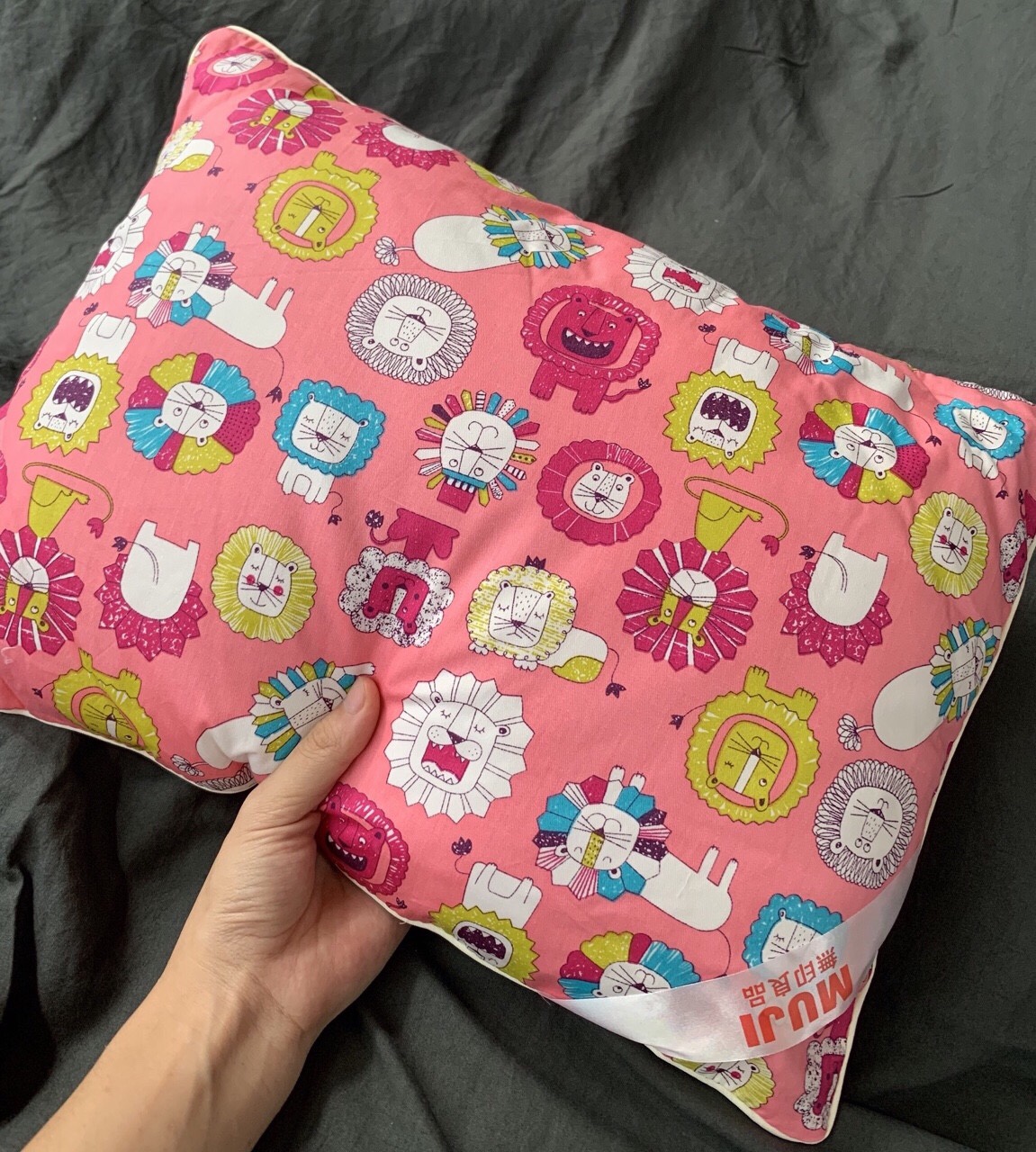 Gối trẻ em vải 100% cotton mịn sấy hương hoa lavender thơm ngát