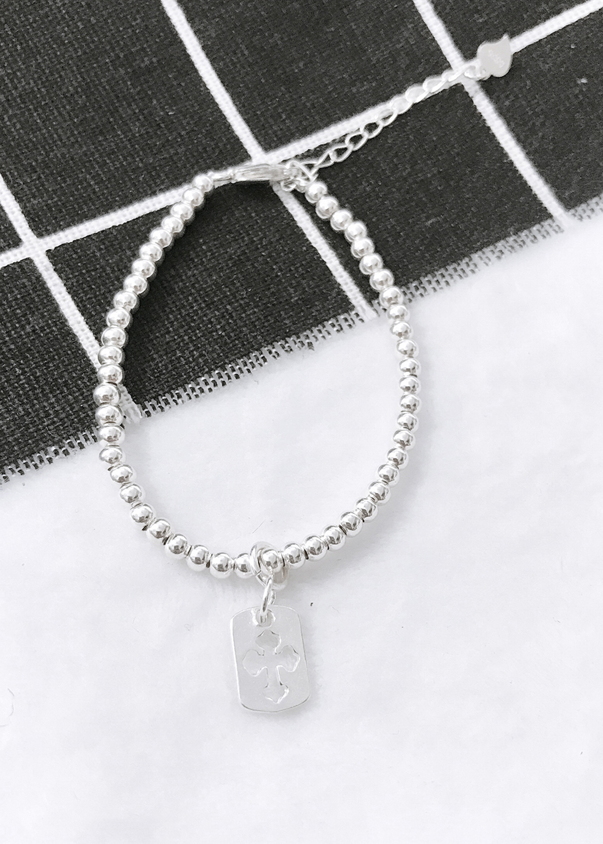 Lắc tay bạc thánh giá treo -  Ngọc Quý Gemstones