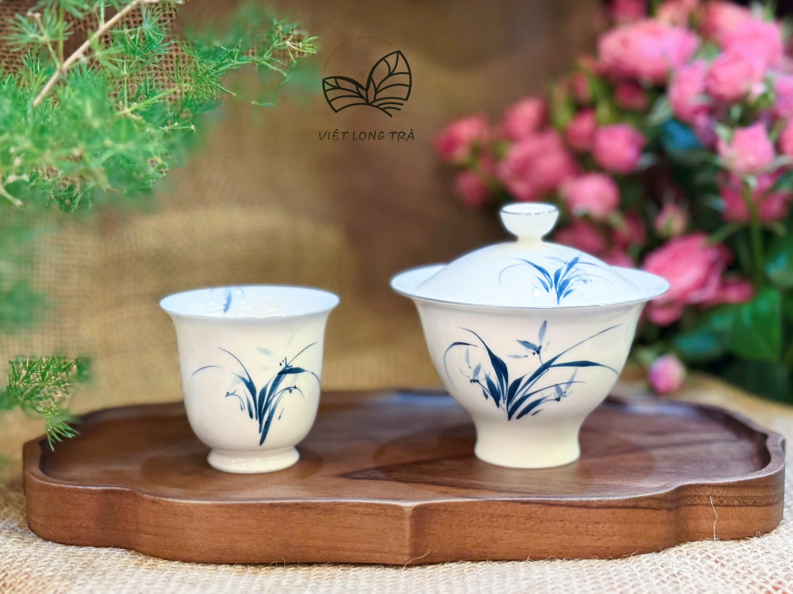 CHÉN KHẢI SỨ HỌA TIẾT HOA LAN VẼ TAY VIỀN BẠC SANG TRỌNG - DUNG TÍCH 110ML