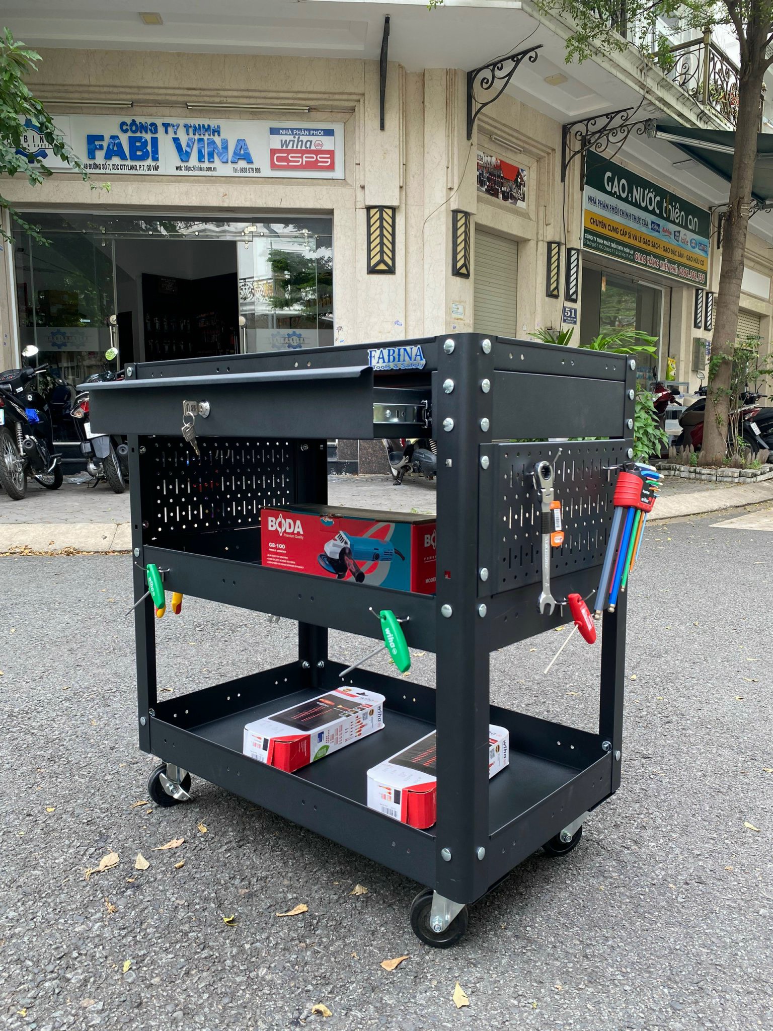 Xe đẩy đa năng 3 tầng 1 hộc kéo màu đen