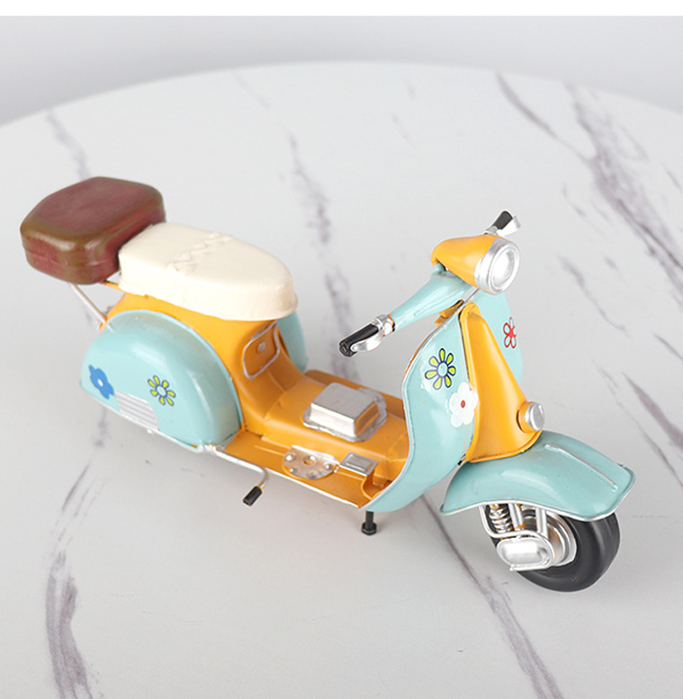 Mô Hình Vespa Cổ - Trang Trí Nghệ Thuật Vintage, Trang Trí Để Bàn, Kệ Tủ