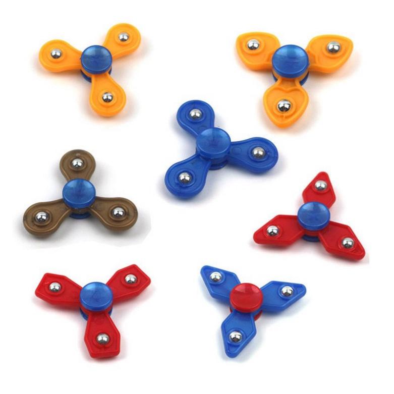 Con quay Fidget Spinner 2 cánh 3 cánh 4 cánh 5 cánh nhiều mẫu giá rẻ