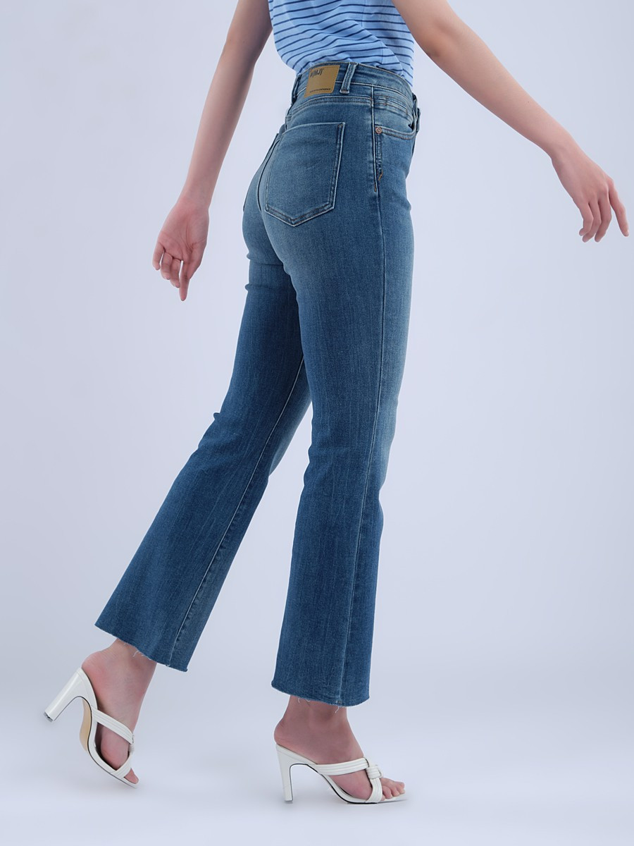 Quần nữ dài jeans ống loe nhẹ WJF0195