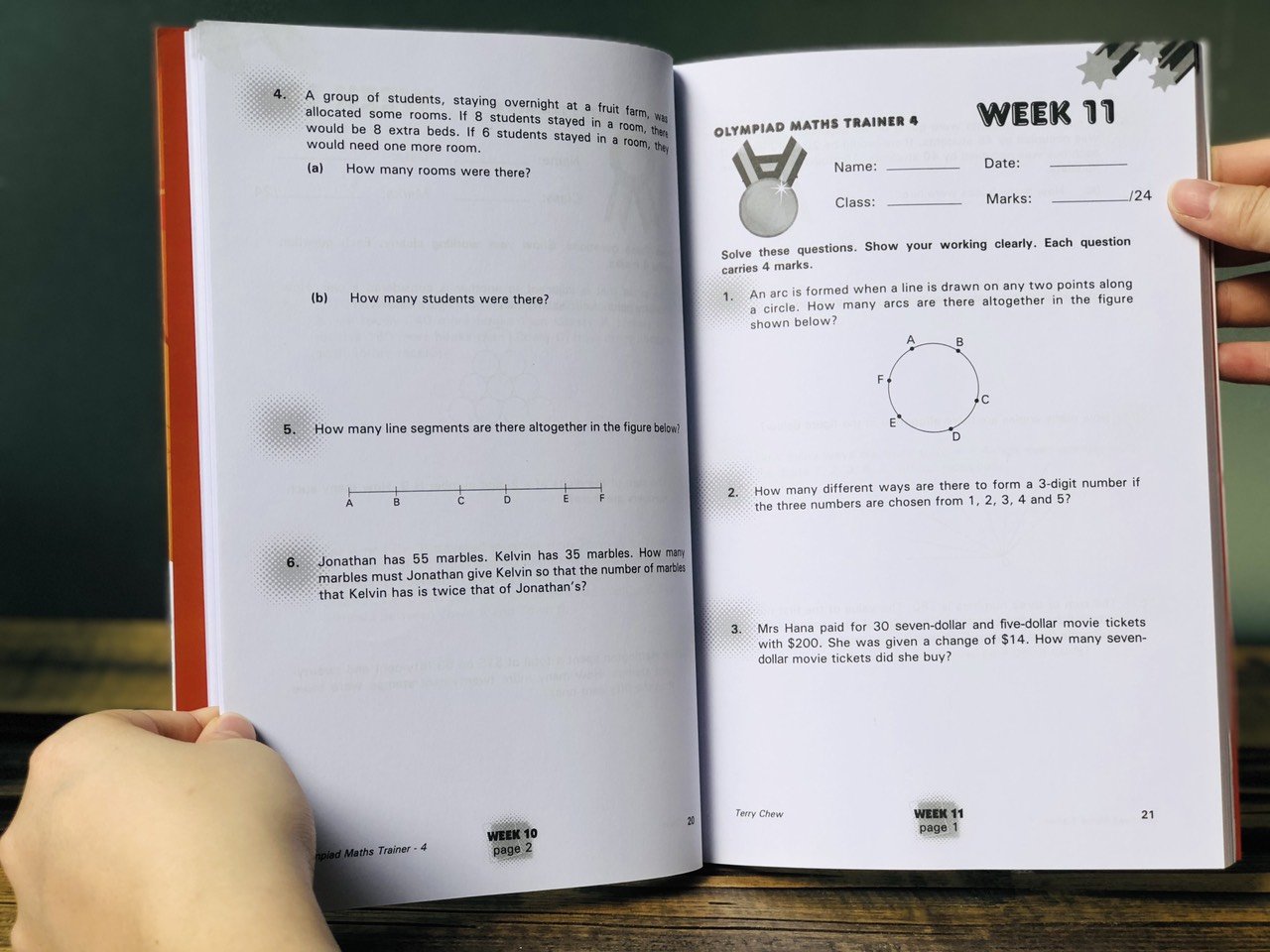 Sách: Olympiad Maths Trainer 4 - Luyện thi olympic toán quốc tế cho trẻ 9-10 tuổi - á Châu Books