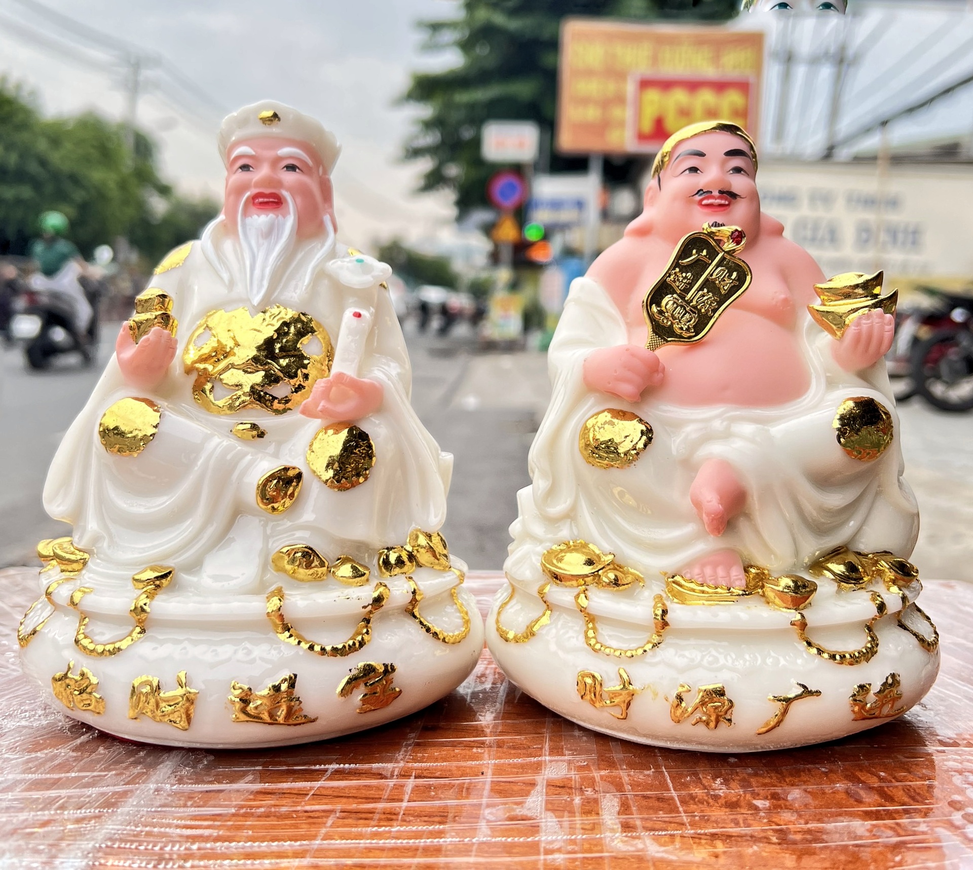 Tượng Thần Tài Thổ Địa Chiêu Tài Lộc Đá Việt Nam Cao 17cm 5 Màu