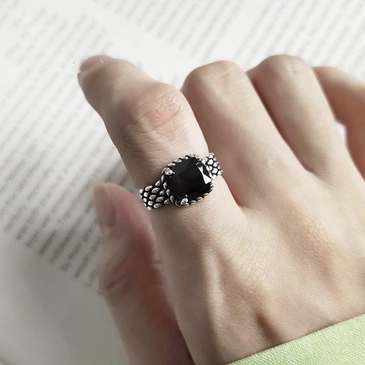 Nhẫn bạc đính đá vuông đen tuyền sang trọng bản hở unisex