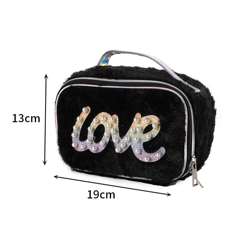 Túi đựng mỹ phẩm chữ LOVE , đựng đồ trang điểm du lịch chống thấm nước ,có quai xách xinh xắn ,da Pu mềm mịn